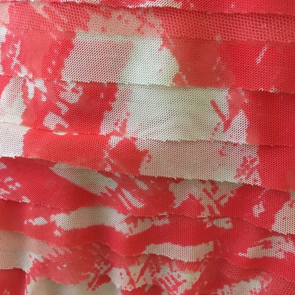 BCBG Maxazria gown - Picture 5 of 5